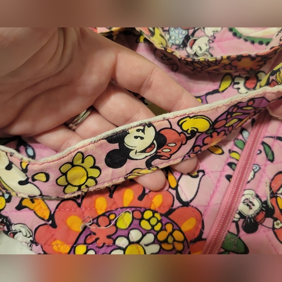 Vera Bradley Just Mousin Around Disney Parks Crossbody Bag - Picture 9 of 9